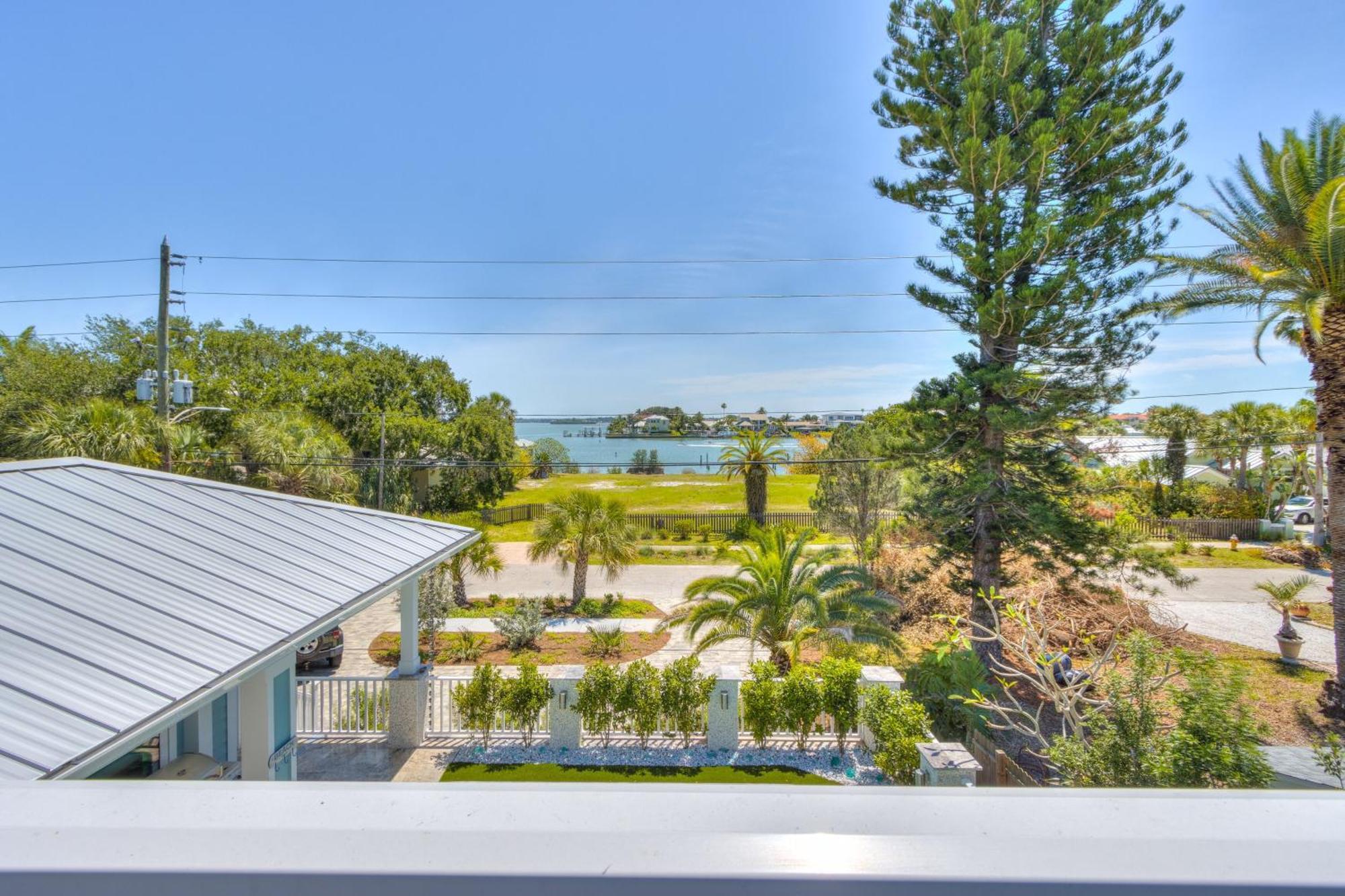 Dream Vacation Beach House Clearwater Beach Exterior photo